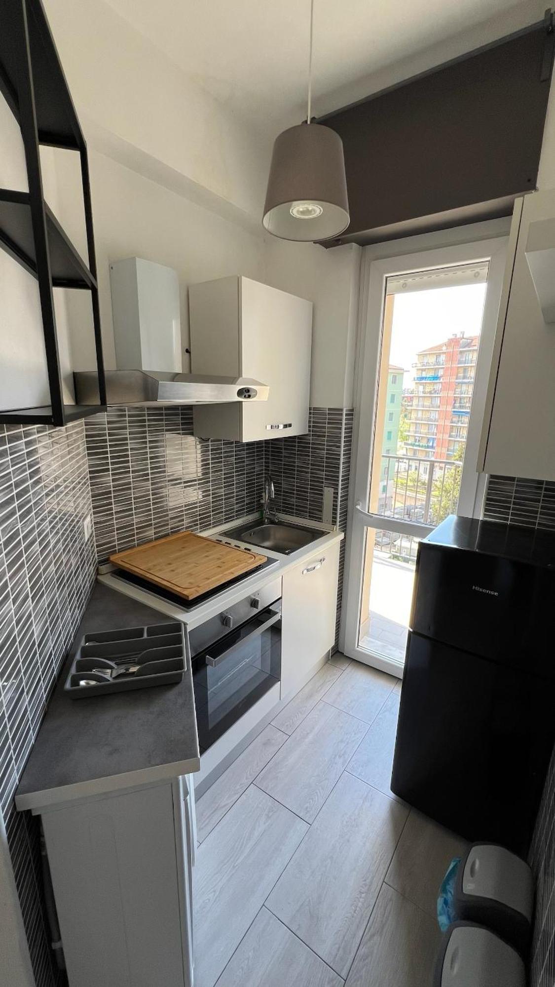 Апартаменти Rafael Milano - 10 Min From Linate Airport, Centrale Fs, Ospedale San Raffaele Екстер'єр фото